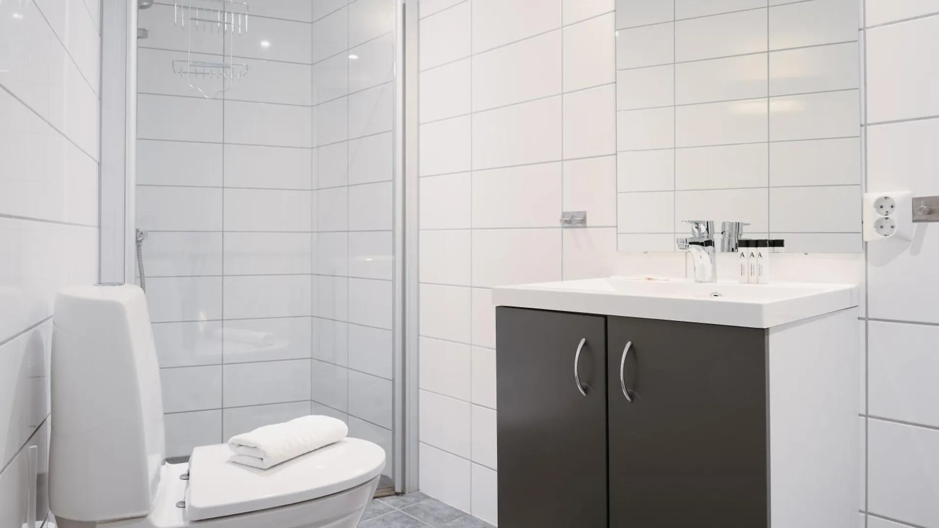 Stay L Urban - Spacious Apartment With Private Terrace 베르겐 0*,